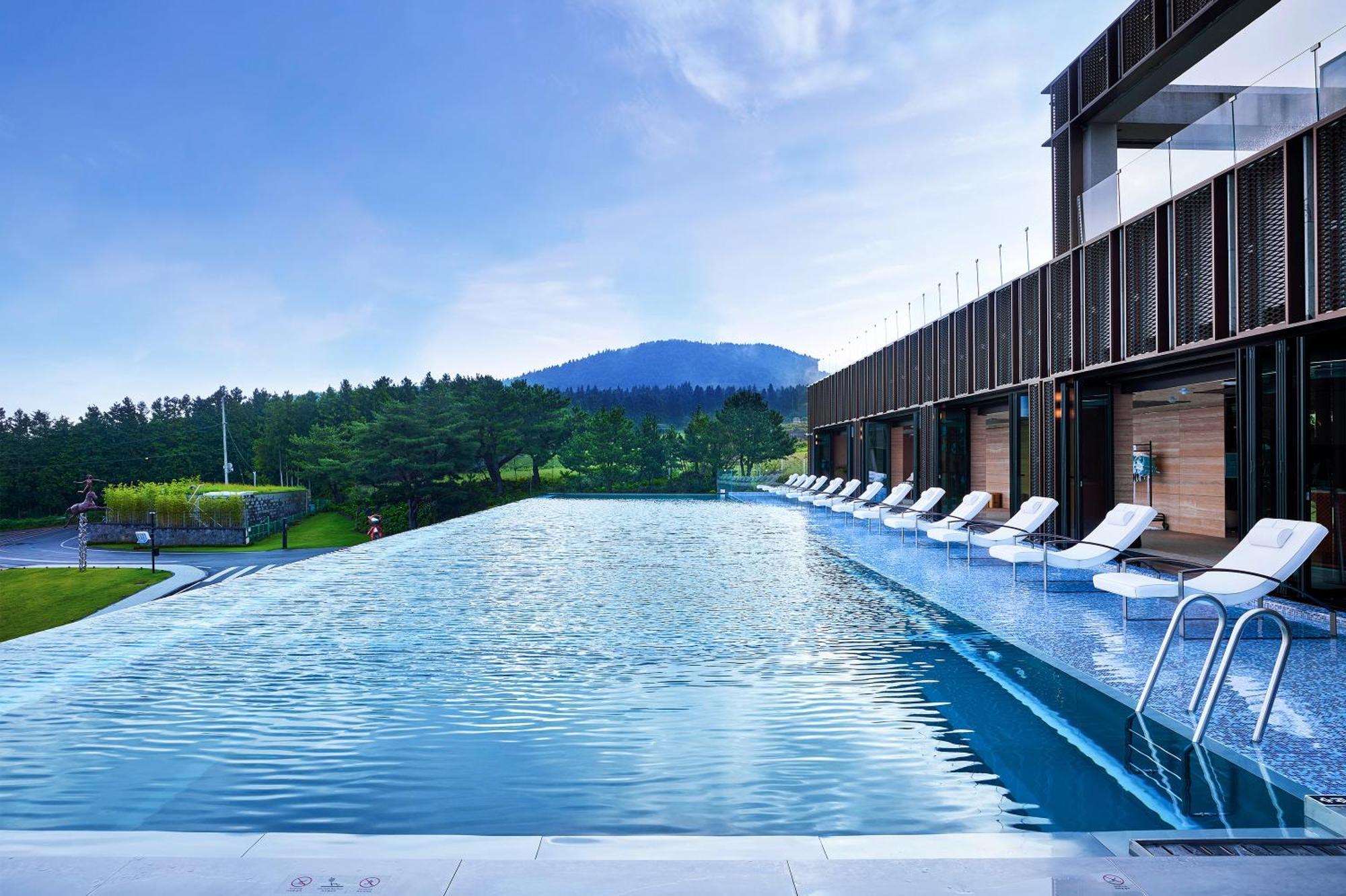 Amber Pure Hill Hotels & Resorts Чеджудо Экстерьер фото